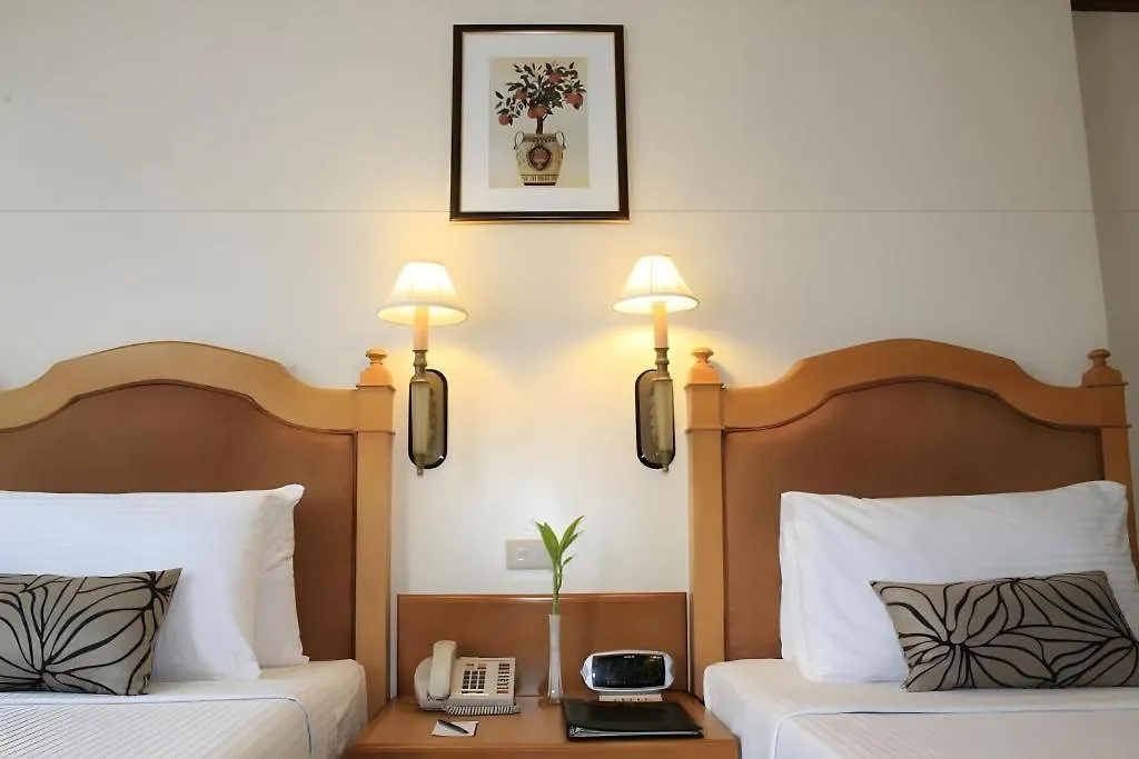 Palm Hotel Manila
