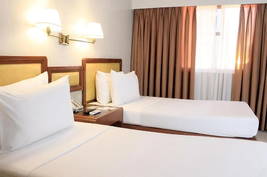 Palm Hotel Manila Filipinler