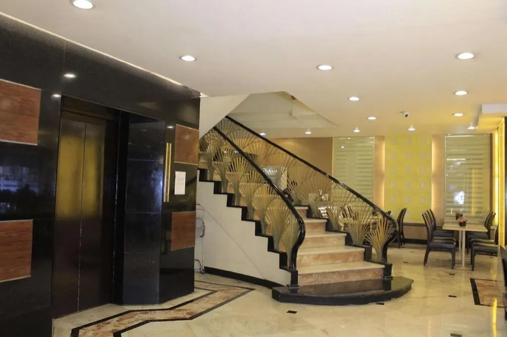 Palm Hotel Manila