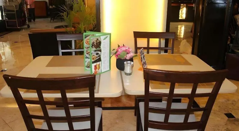Palm Hotel Manila Filipinler