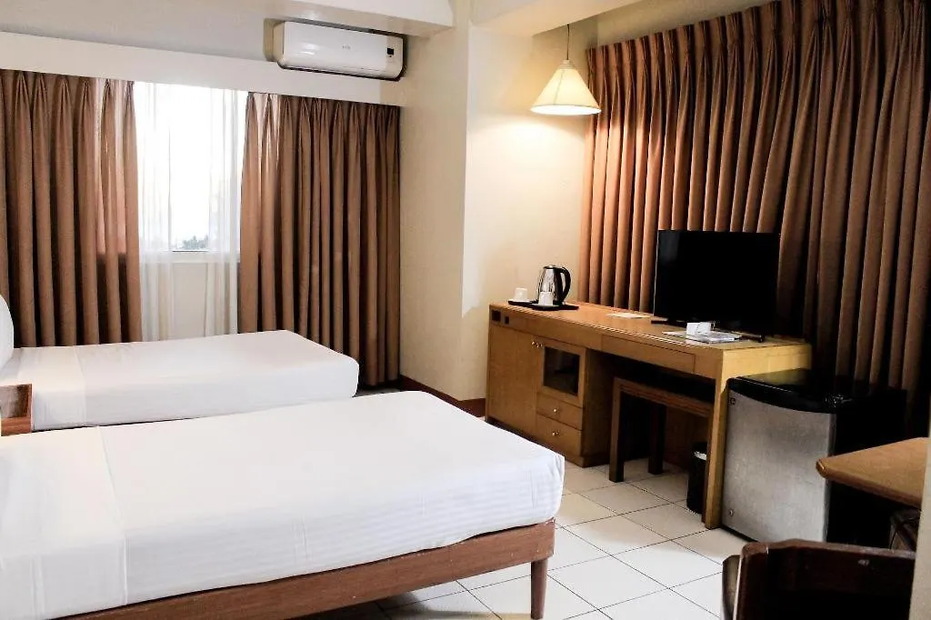 Palm Hotel Manila