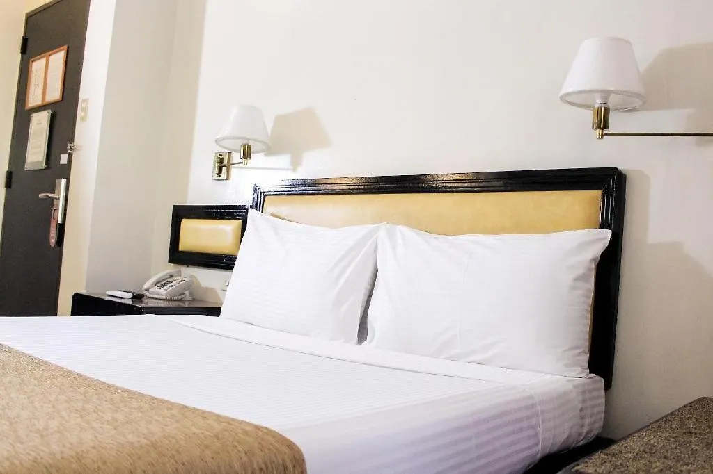 Palm Hotel Manila