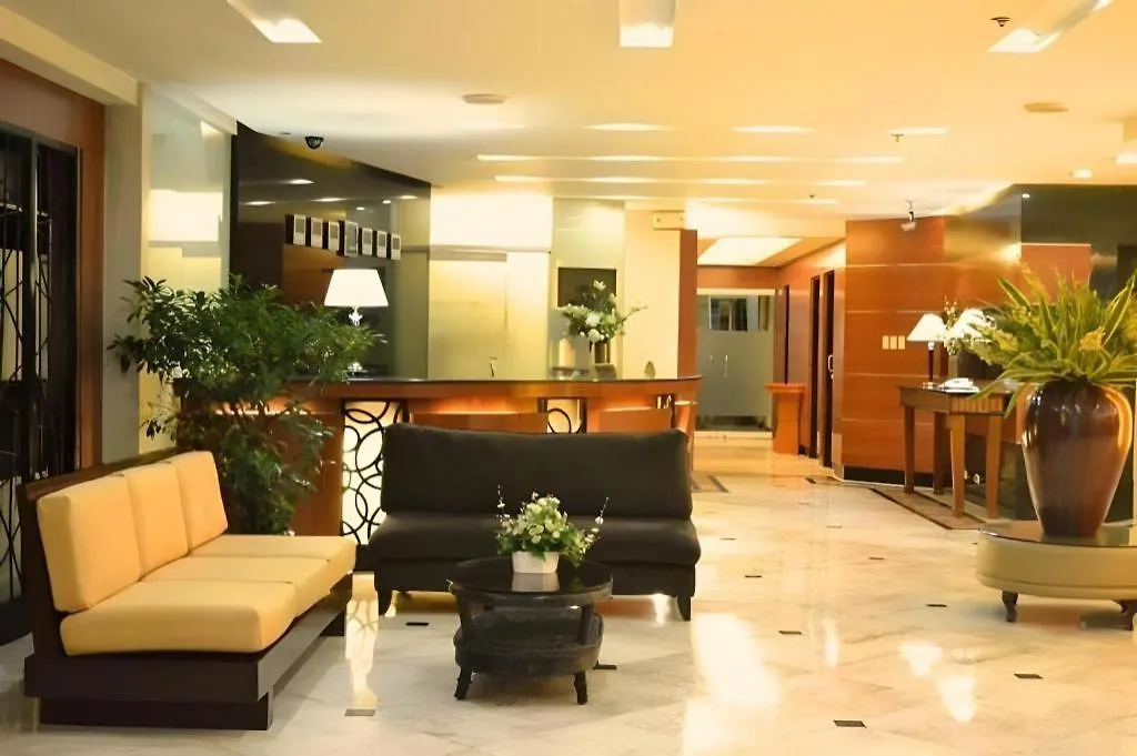 Palm Hotel Manila