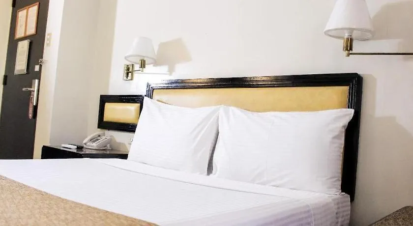 Palm Hotel Manila