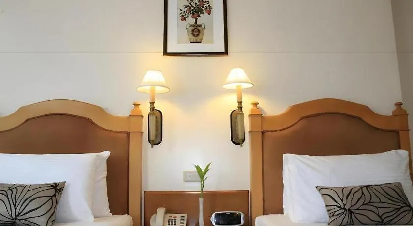Palm Hotel Manila